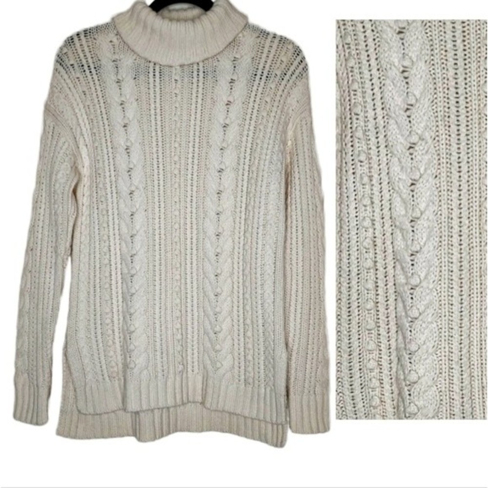 Ann Taylor Women M 21% Merino Wool Blend Roll Neck Oversized Chunky Sweater